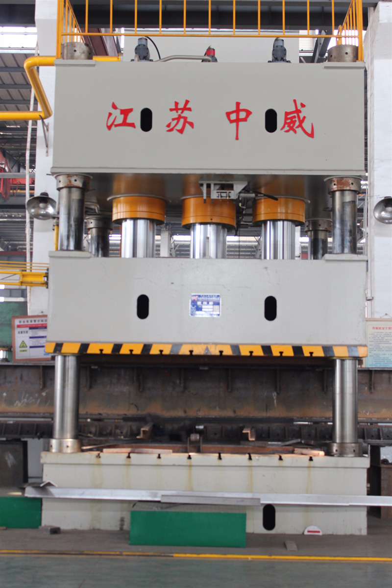 大型壓機(jī)
